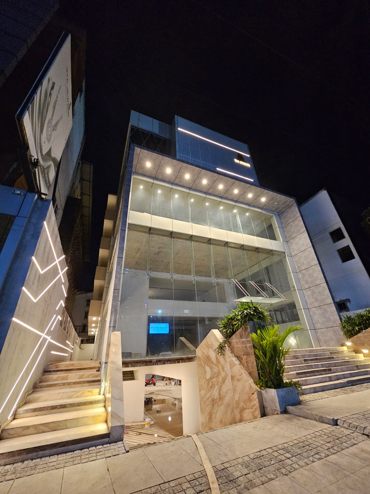 InClover Taj Avenue