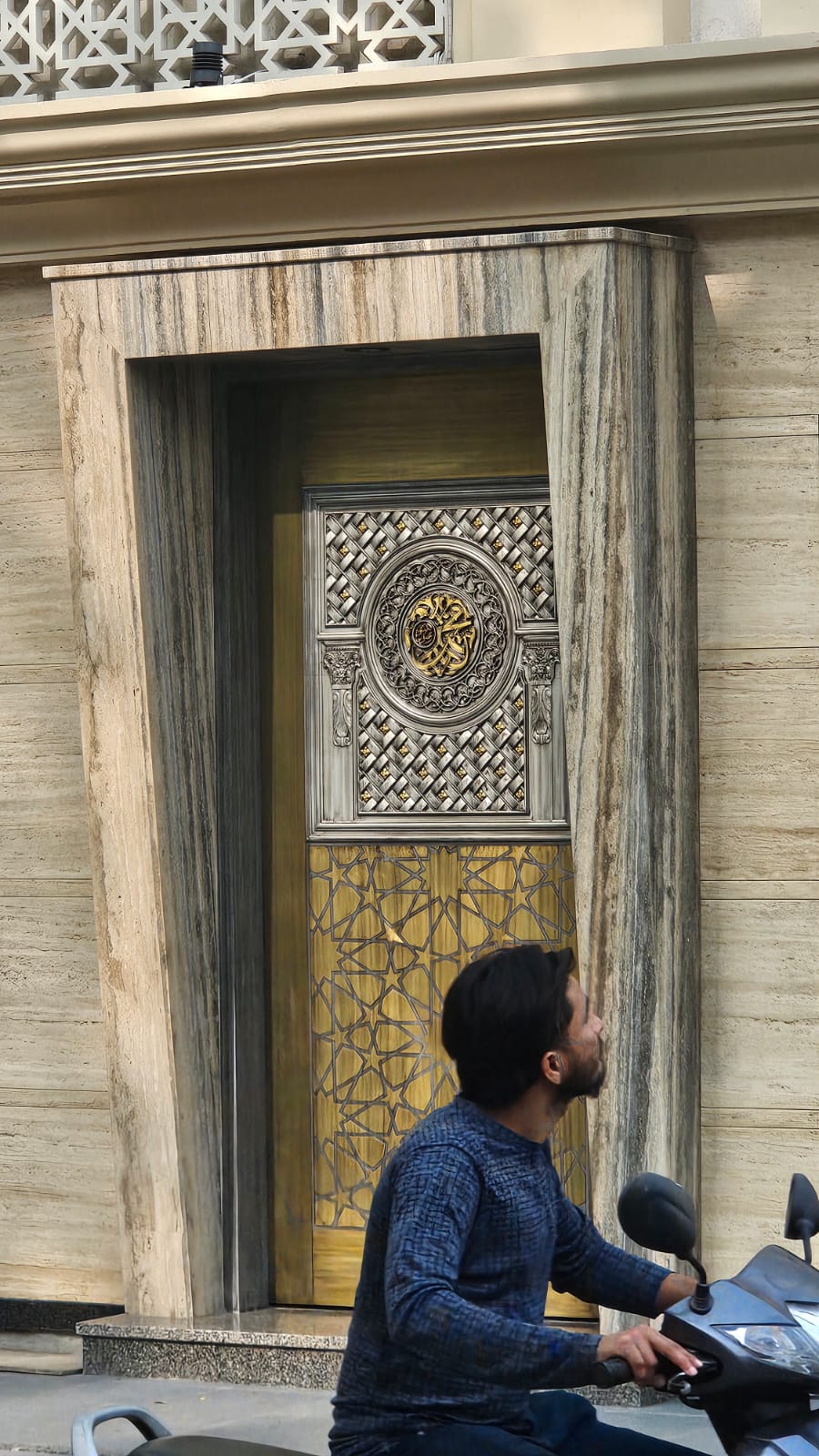 Masjid E Farooq